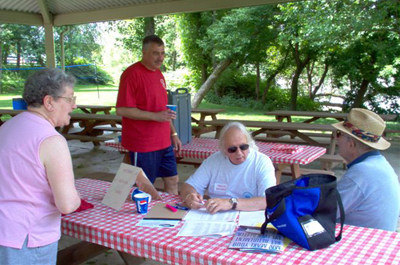registration table for the Retiree Chapter members